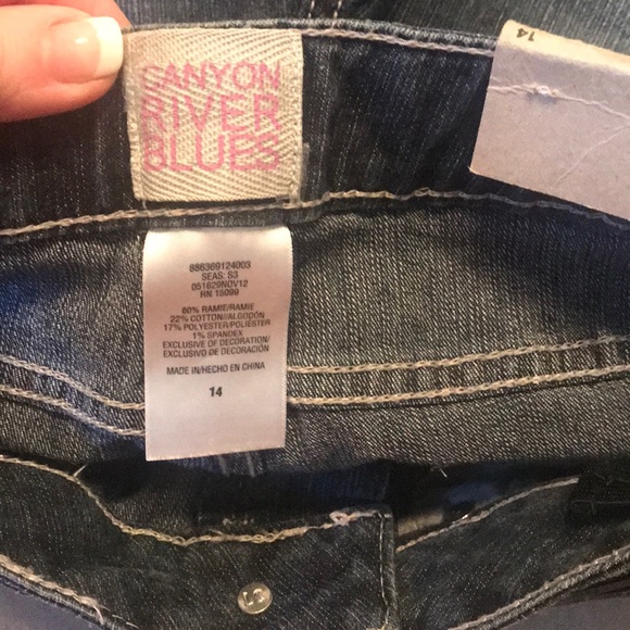 NWT Girls size 14 denim Bermuda short - Picture 3 of 3